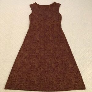 Lauren Ralph Lauren midi dress. Lace up back. Sleeveless burgundy/gold. Small.
